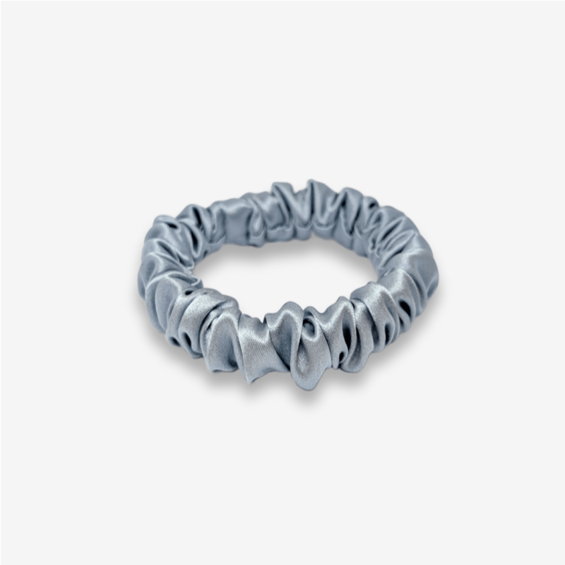 100% natūralaus šilko plaukų gumelė, šviesiai mėlyna