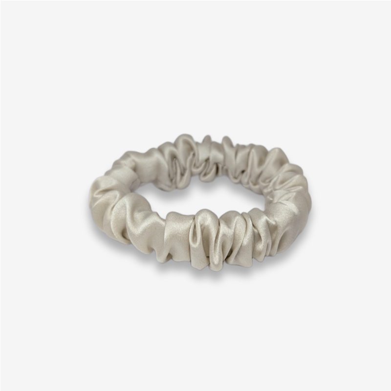 100% natūralaus šilko plaukų gumelė, pieno balta