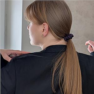 100% natūralaus šilko plaukų gumelė, tamsiai violetinė