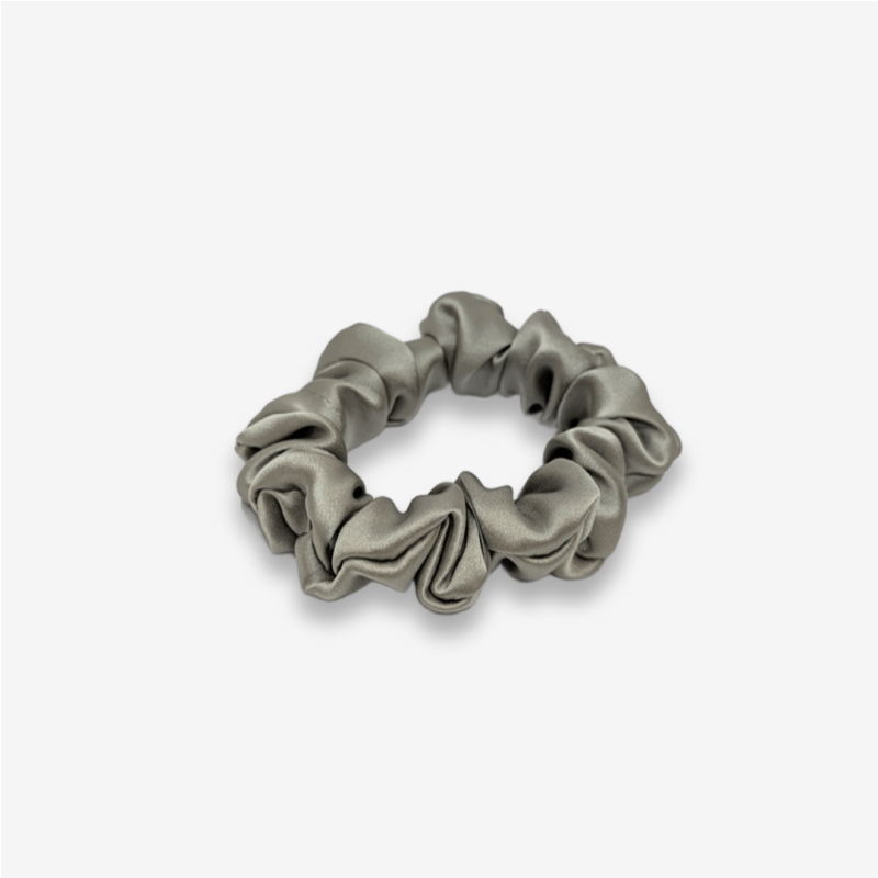 100% natūralaus šilko plaukų gumelė, šalavijo pilka